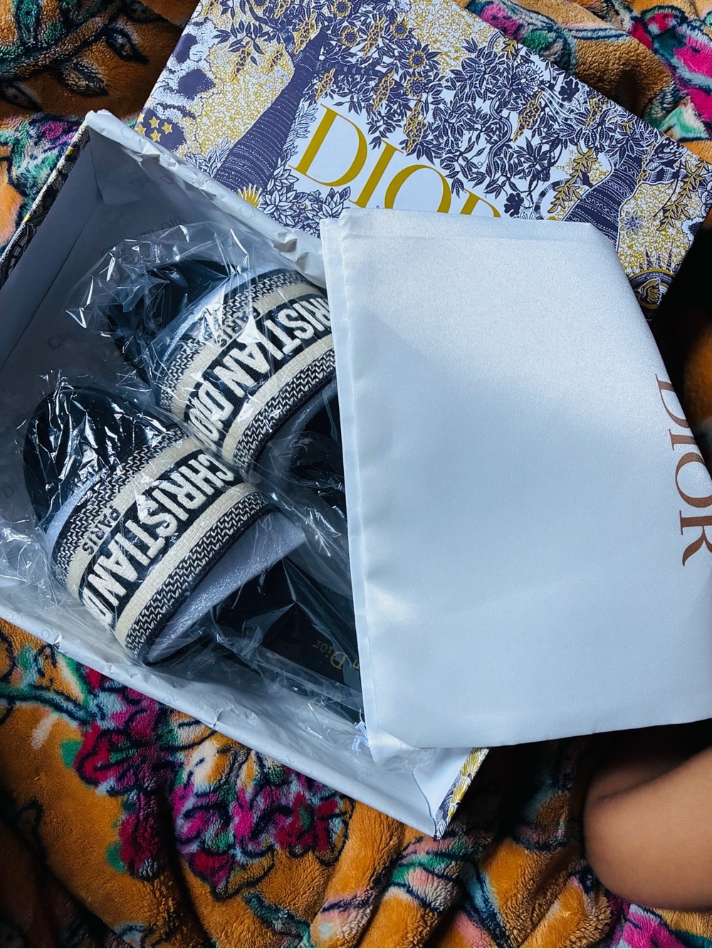 Dior Black and Cream Embroidered Logo Slide Sandals - Picture 2 of 2